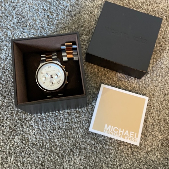 Michael Kors Accessories - Michael Kors Two-Toned rose gold watch